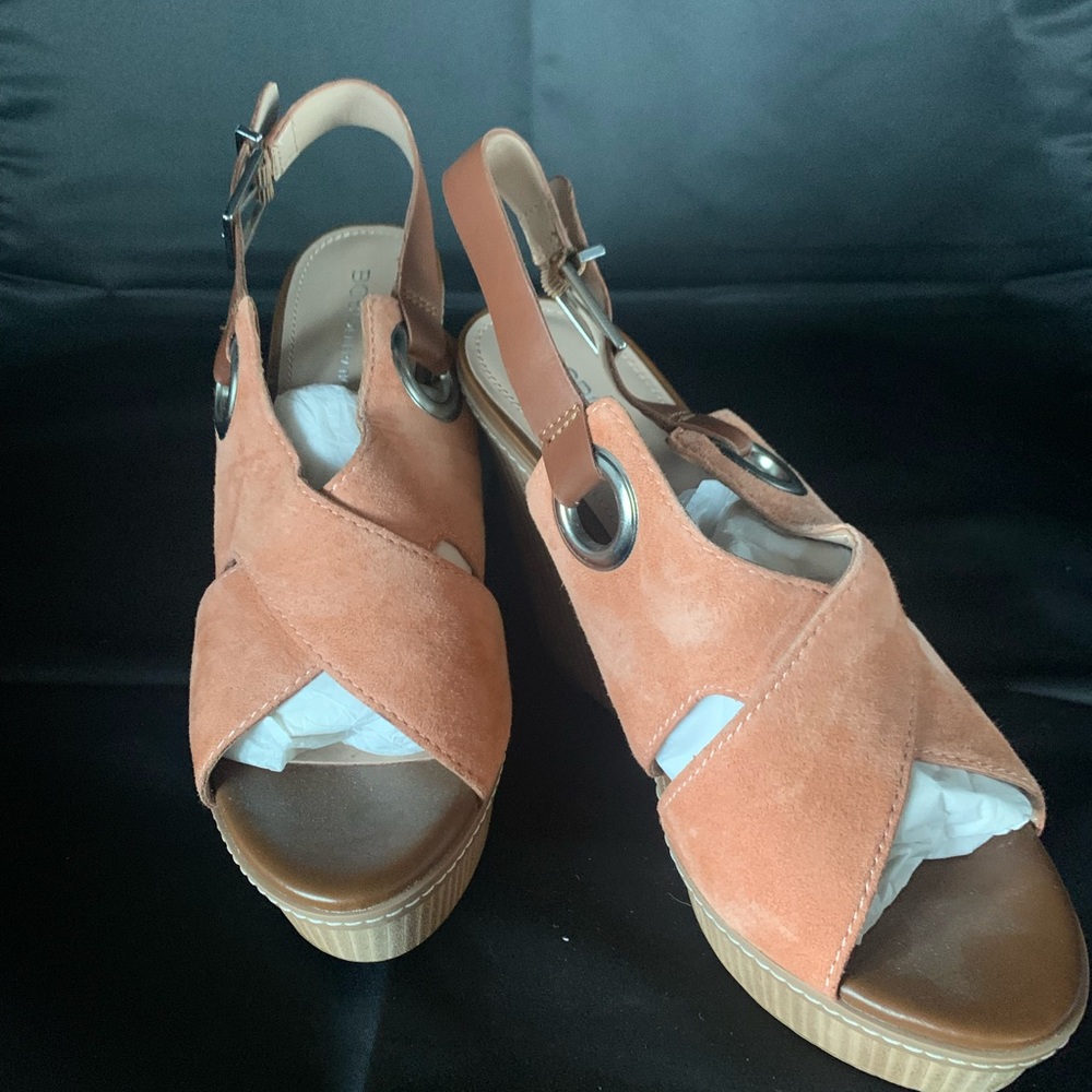 BCB generation cross over sandal.